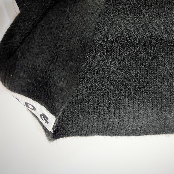 NWT Karl Lagerfeld Black Knit Name Logo Band Infinity Scarf - Picture 8 of 14